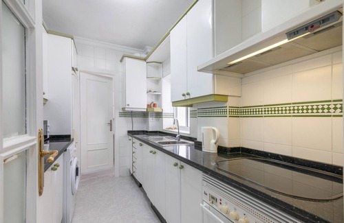 Huelva Apartment | Apartment 'Antiguo Estadio' with Private Terrace, Balcony and Wi-Fi