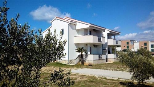 Nin Apartment | Apartment Anzotika