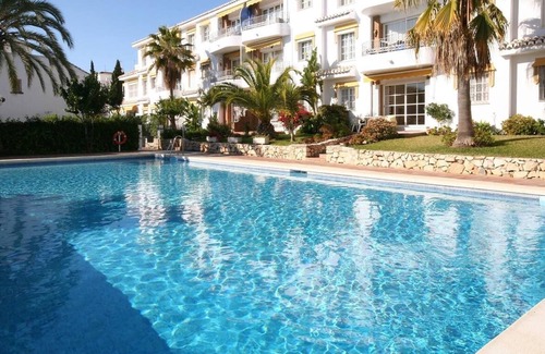 La Cala de Mijas Apartment | Apartment 'Apart Mijas playa Club - La Cala' near Beach with Shared Pool, Open Terrace, A/C & Wi-Fi