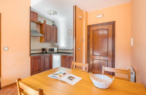 Guejar Sierra Apartment | Apartment 'Apartamento De 1 A 2 Personas' with Balcony and Wi-Fi