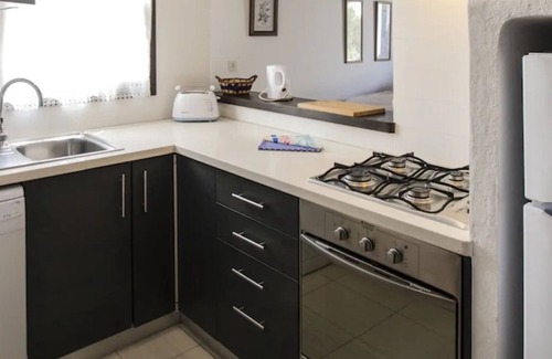 Son Xoriguer Apartment | Apartment 'Apartamento De 2 Dormitorios II' with Private Terrace and Shared Garden