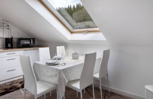 Schluchsee Apartment | Apartment 'Apartmenthaus Fister' with Lake View, Shared Garden and Wi-Fi