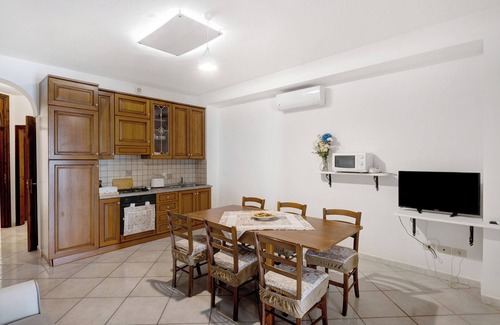 Nerano Apartment | Apartment 'Appartamento Positano' with Sea View, Wi-Fi and Air Conditioning