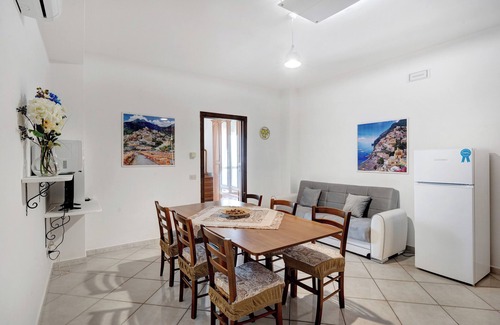 Nerano Apartment | Apartment 'Appartamento Positano' with Sea View, Wi-Fi and Air Conditioning