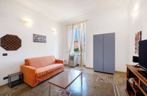 Savona Apartment | Apartment 'Appartamento Di Osvaldo' with Wi-Fi