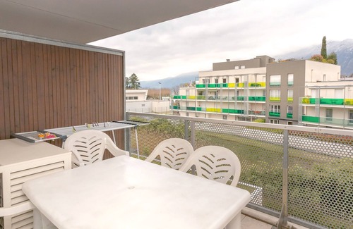 Aix-les-Bains Apartment | Apartment 'Appartement Aix Les Bains' with Mountain View, Private Terrace and Air Conditioning