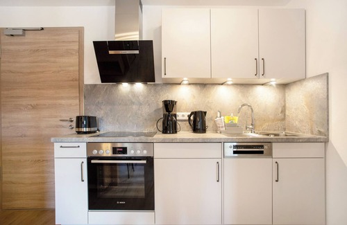 Ebersberg District Apartment | Apartment 'Appartement 4' with Shared Terrace, Shared Garden and Wi-Fi