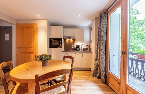 Thones Apartment | Apartment 'Appartement 304' with Mountain View, Balcony and Wi-Fi