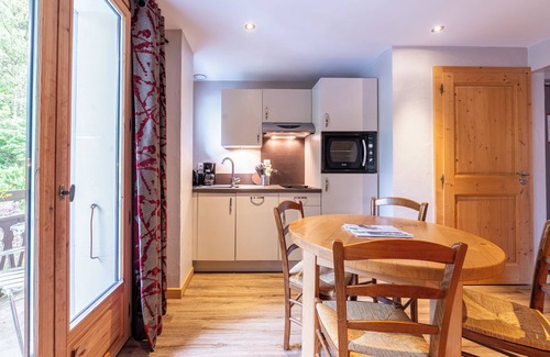 Thones Apartment | Apartment 'Appartement 305' with Mountain View, Balcony and Wi-Fi