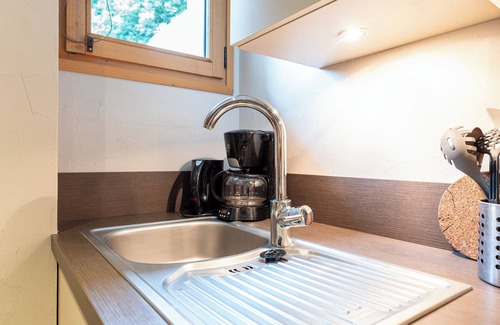 Thones Apartment | Apartment 'Appartement 305' with Mountain View, Balcony and Wi-Fi