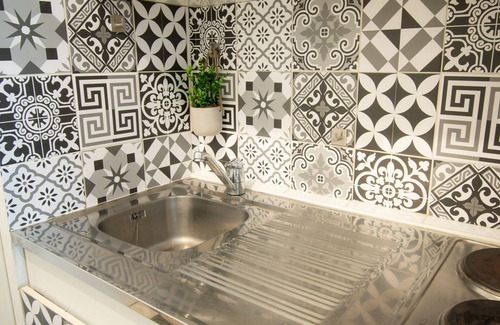 Gentilly Apartment | Apartment 'Appartement Chic Avec Parking Paris' with Wi-Fi
