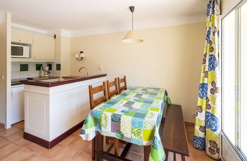 Soustons Apartment | Apartment 'Appartement Domaine De Pinsolle' with Private Terrace and Balcony