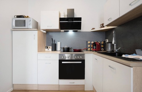 Plauen Apartment | Apartment 'Appartmenthaus - Wohnung C' with Balcony and Wi-Fi