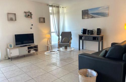 Arcachon Apartment | Apartment Arcachon Marines-4 by Interhome