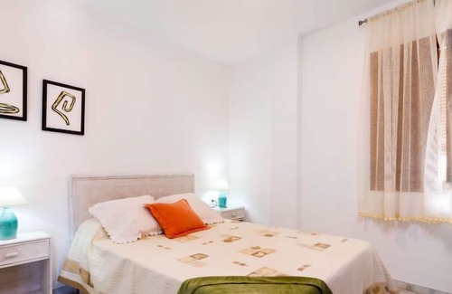 Maro Apartment | Apartment Arcoiris in Nerja - 5 persons, 3 bedrooms