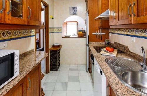 Maro Apartment | Apartment Arcoiris in Nerja - 5 persons, 3 bedrooms