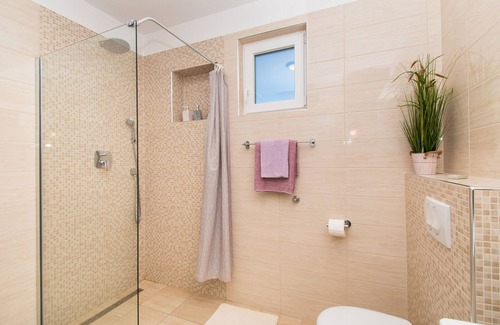 Bicine Apartment | Apartment Ariela (84581-A1) - Skradin