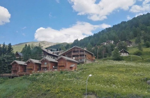 Allos Apartment | Apartment at the foot of the slopes at the Foux d'Allos resort center