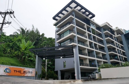 Patong Apartment | Apartment at The Bliss Condo with sea view pool