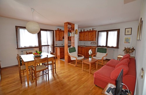Borca di Cadore Apartment | Apartment at the foothills of Pelmo - Borca di Cadore center