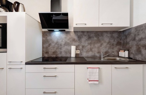 Schwandorf Apartment | Apartment 'Aufm Weinberg' with Wi-Fi