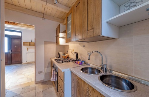 Brindisi Histotic Center Apartment | Apartment 'Aura' with Wi-Fi and Air Conditioning
