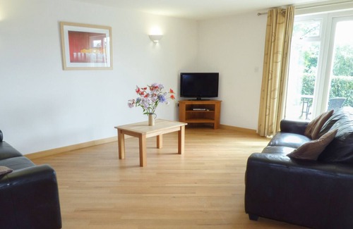 Dawlish Warren Apartment | APARTMENT B2, family friendly, with a garden in Dawlish Warren