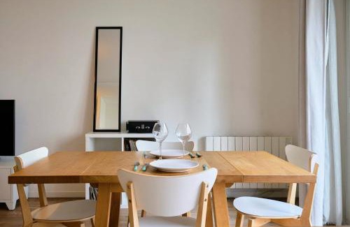Saint-Maurice Pellevoisin Apartment | Apartment balconyparking space near train station
