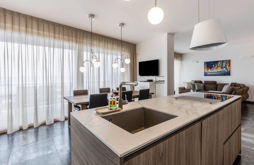 Bardolino Apartment | Apartment "Bardolino Luxury - Attico" with Lake View, Private Pool & Wi-Fi