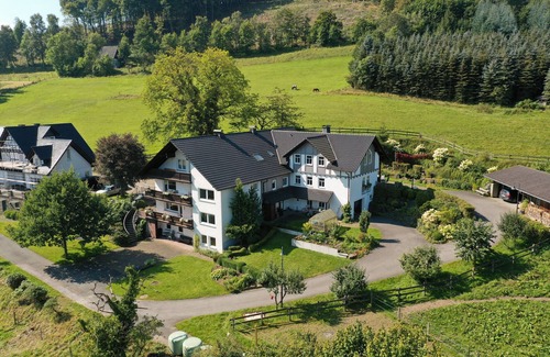 Sellinghausen Apartment | Apartment 'Beilwert' with Mountain View, Private Terrace and Wi-Fi