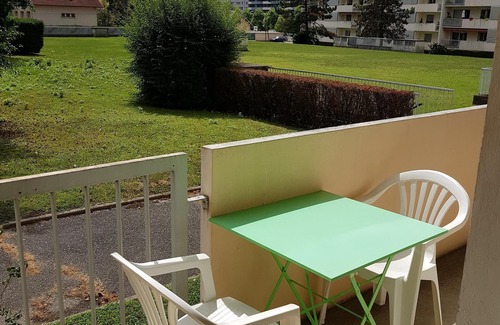 Aix-les-Bains Apartment | Apartment between city and lake, near shops