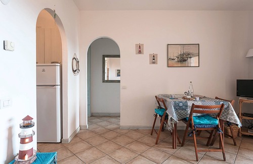Pittulongu Apartment | Apartment “Bia de Bados C3” with Shared Pool and Terrace