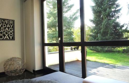 Morgensternsheide Apartment | Apartment Black & White Neuss