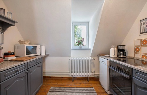 Wesselburen Apartment | Apartment 'Blue Cloud' with Shared Garden and Wi-Fi