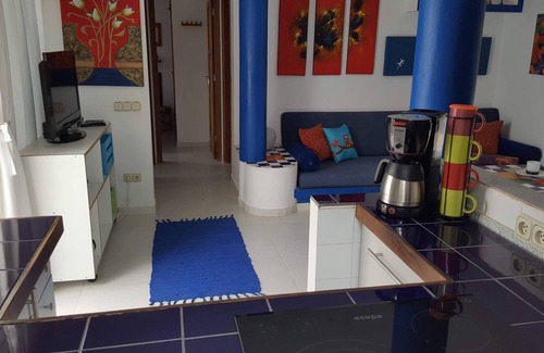 Corralejo Apartment | Apartment "BLUE" in a quiet beach-dunes location, and access to the sea