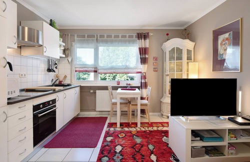Bad Bellingen Apartment | Apartment 'Bluehome Ferienwohnung' with Private Garden and Wi-Fi