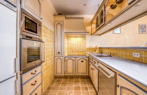 Saint-Tropez City Centre Apartment | Apartment Boulevard Louis Blanc-1 by Interhome