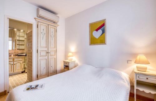 Saint-Tropez City Centre Apartment | Apartment Boulevard Louis Blanc-1 by Interhome