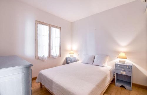 Saint-Tropez City Centre Apartment | Apartment Boulevard Louis Blanc-1 by Interhome