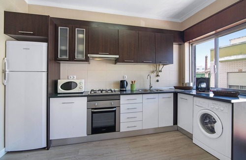 Olhao Apartment | Apartment Brisa do Sul with Terrace, Balcony & Wi-Fi