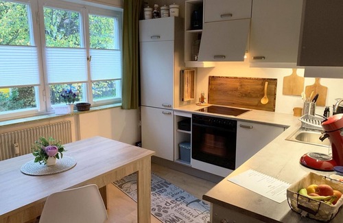 Gemarkung Truchtelfingen Apartment | Apartment "Bullentäle" with Shared Pool, Terrace & Wi-Fi