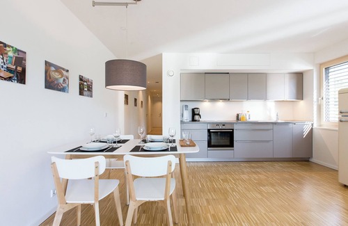 Waggershausen Apartment | Apartment 'Busch' with Lake View, Balcony and Wi-Fi