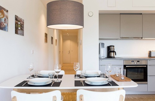 Waggershausen Apartment | Apartment 'Busch' with Lake View, Balcony and Wi-Fi