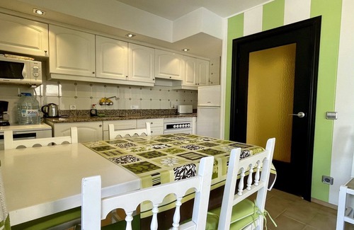 L'Estartit Apartment | Apartment by Beach near Illes Medes Reserve