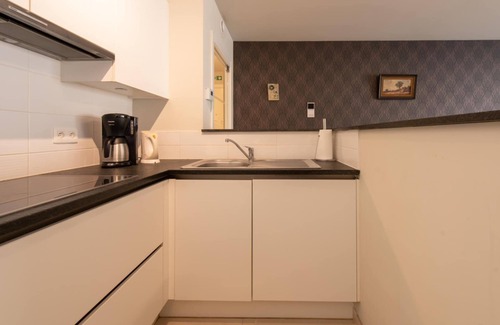 Ostend City Centre Apartment | Apartment by the Beach in Ostend with Terrace