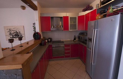 Sveti Stefan Apartment | Apartment by the sea