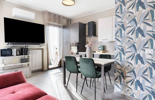 Peschiera del Garda Apartment | Apartment 'Casa Cattaleya Del Sol' with Lake View, Wi-Fi and Air Conditioning
