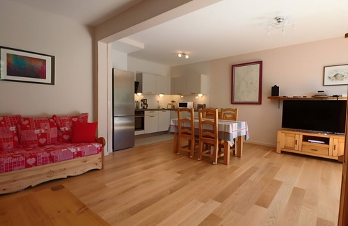 Mont-Dore Apartment | Apartment 'C5 - La Montille' with Mountain View