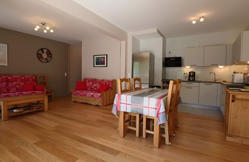 Mont-Dore Apartment | Apartment 'C5 - La Montille' with Mountain View