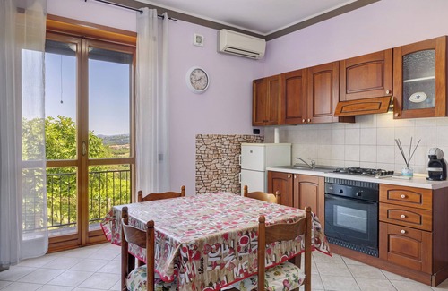 Roddi Apartment | Apartment 'Carbone' with Private Terrace, Wi-Fi and Air Conditioning